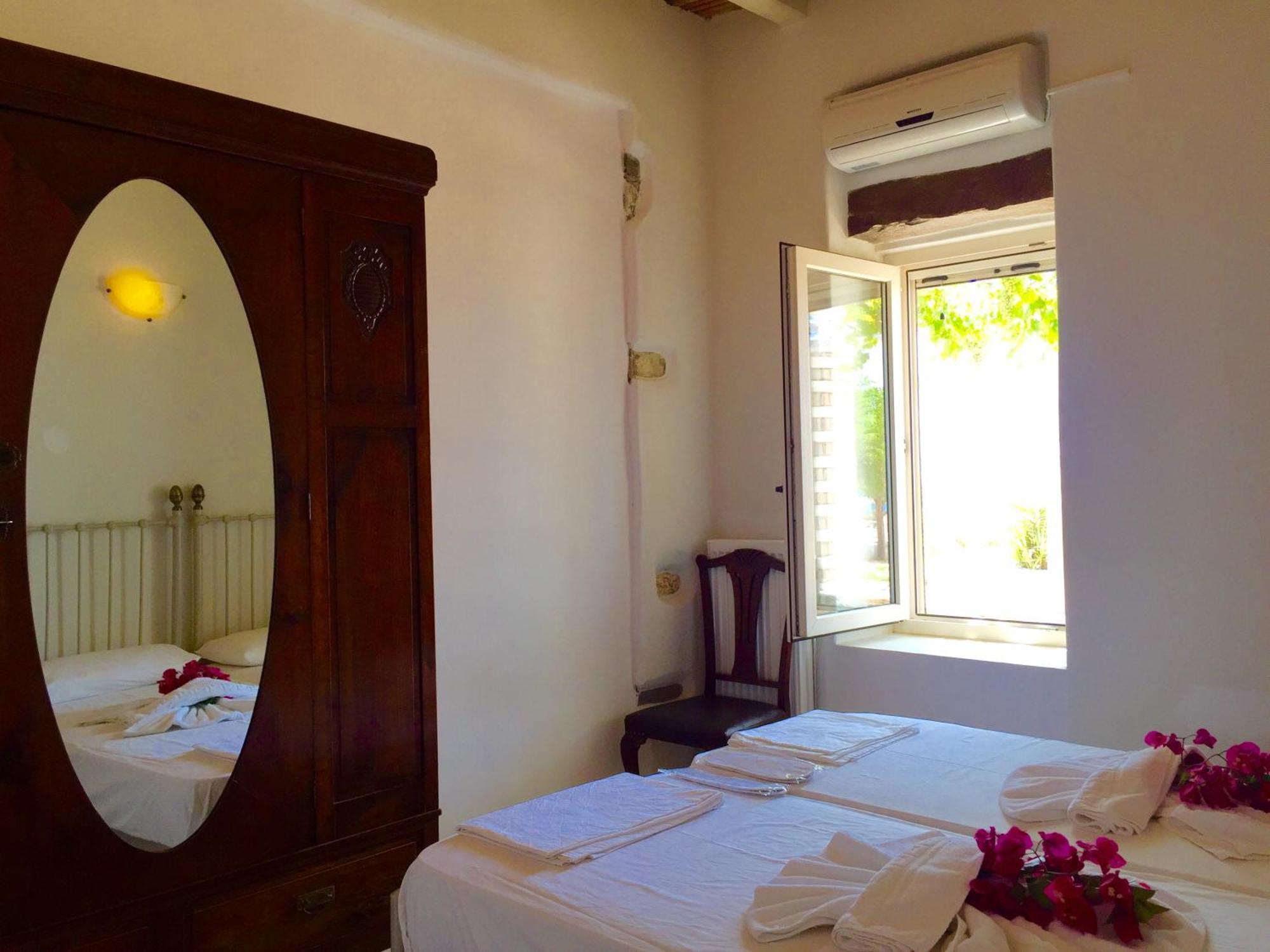 Paros Afrodite Luxury Villas Alikí Kamer foto